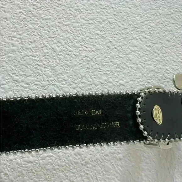 Fashioned Buckle belt - Picture 5 of 5